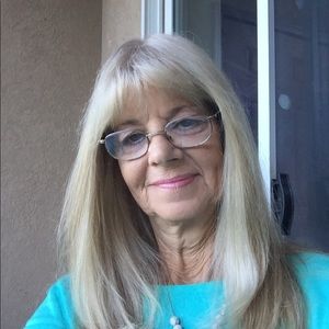 Meet your Posher, Vicky